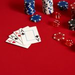 casino baccarat cartes jetons rouge